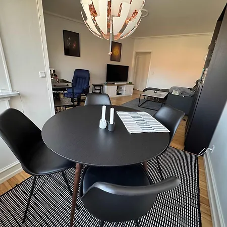 Modern Harbour Living In Sydhavn